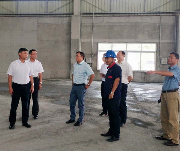 集團(tuán)公司黨委委員、股份公司黨委書(shū)記、總經(jīng)理蔣培進(jìn)到矸石項(xiàng)目部調(diào)研 